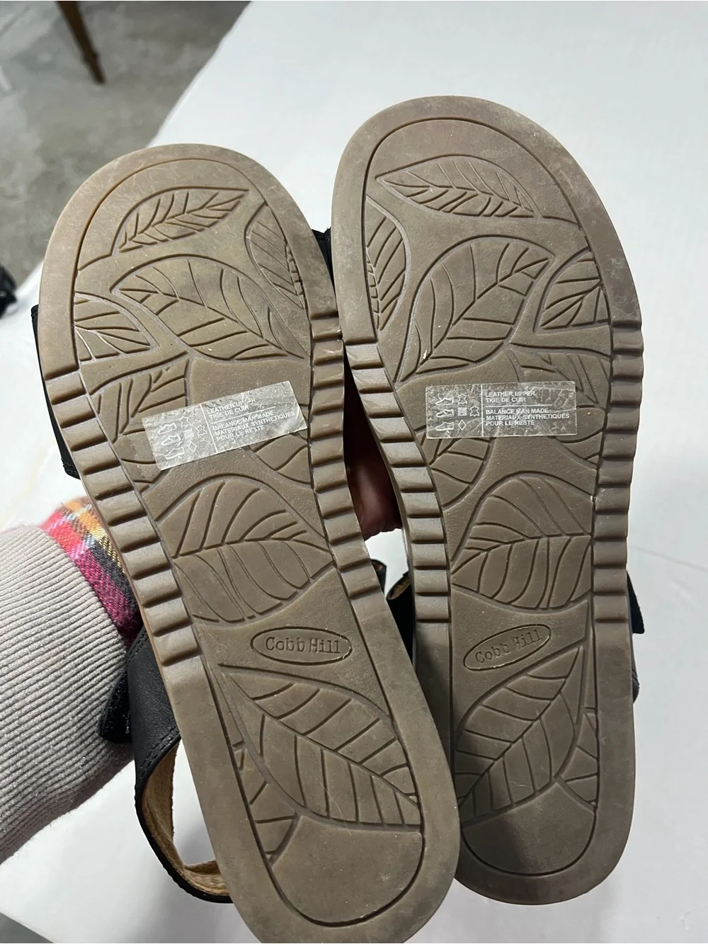COBB HILL LEATHER VELCRO SANDAL